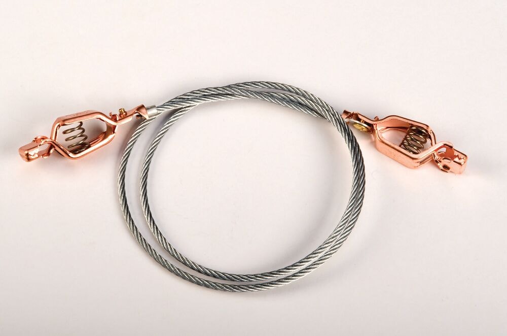 Antistatic Wire For Bonding and Grounding, With Dual Hand Clamps, 3 feet